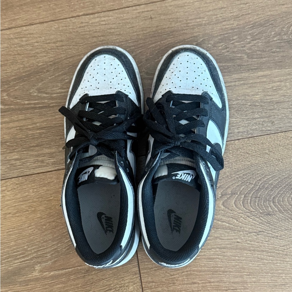 Nike Panda Dunks
